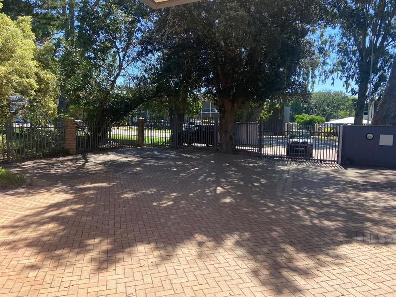 To Let commercial Property for Rent in Walmer Eastern Cape